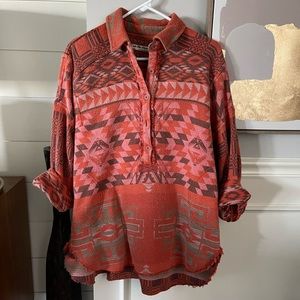 We the Free Arizona Sky Pullover Size Small